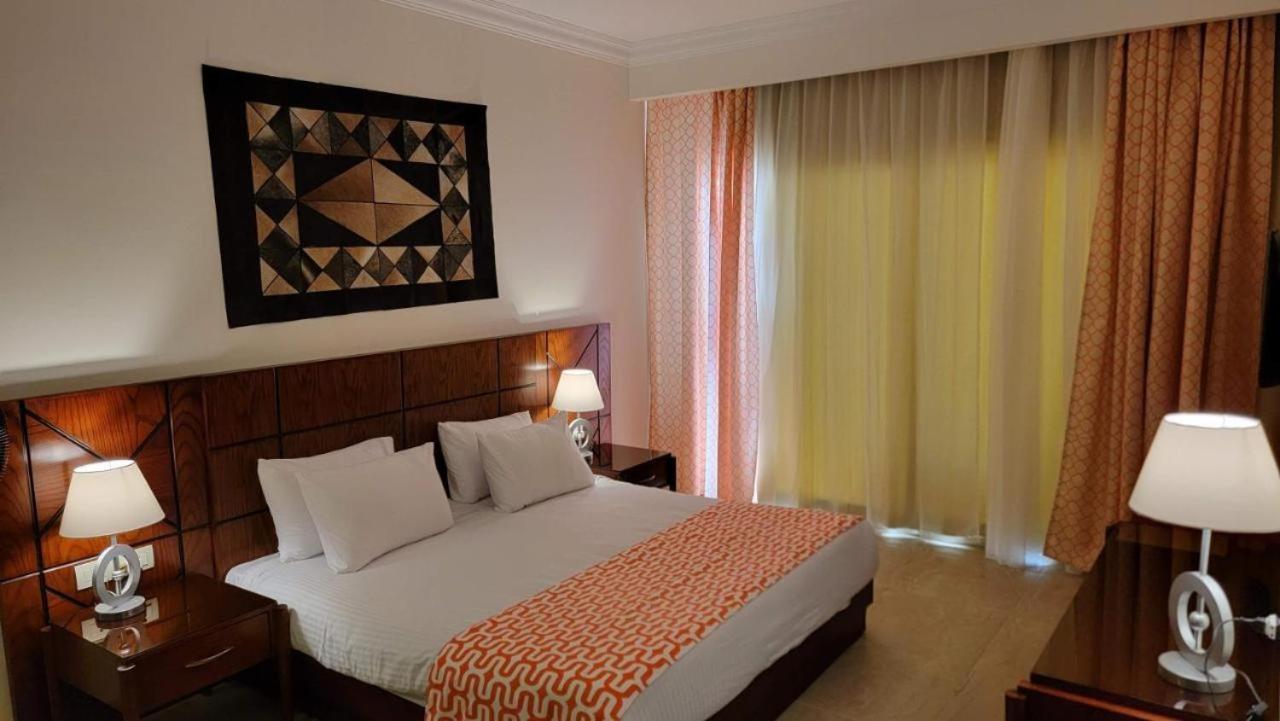 Oyster Bay Beach Resort Abu Dabab Exterior photo